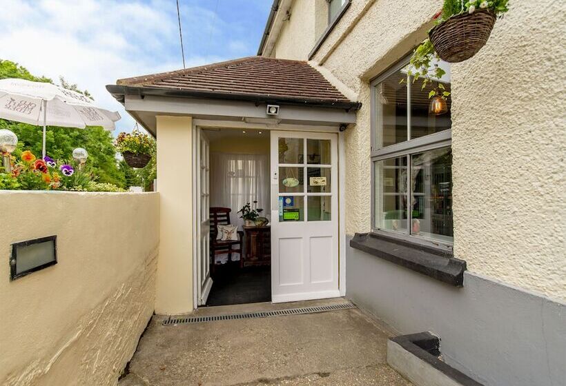 בית מלון כפרי The Gamekeeper