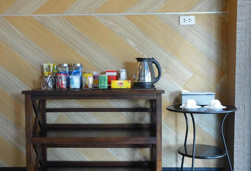 호텔 The River Scene