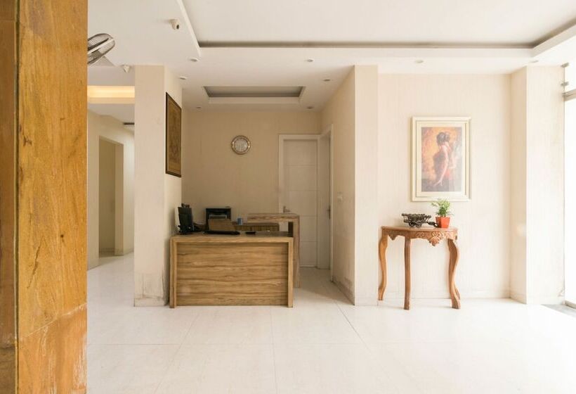 酒店 Treebo House Inn