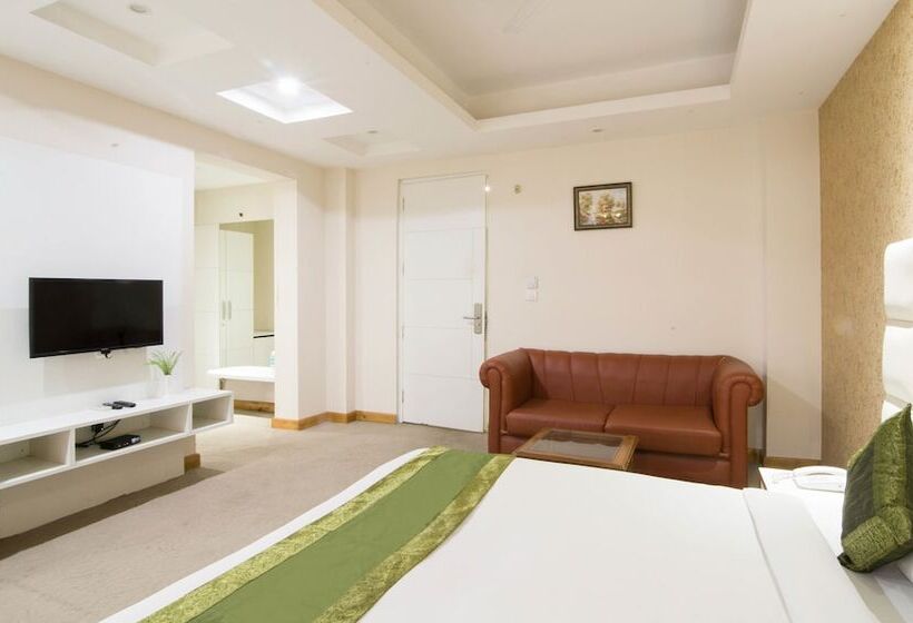 酒店 Treebo House Inn