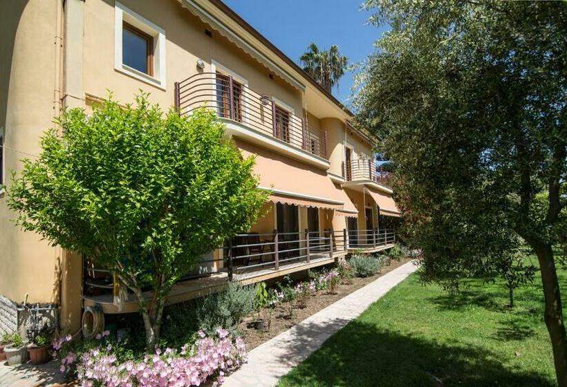 ホテル Villa Christiana