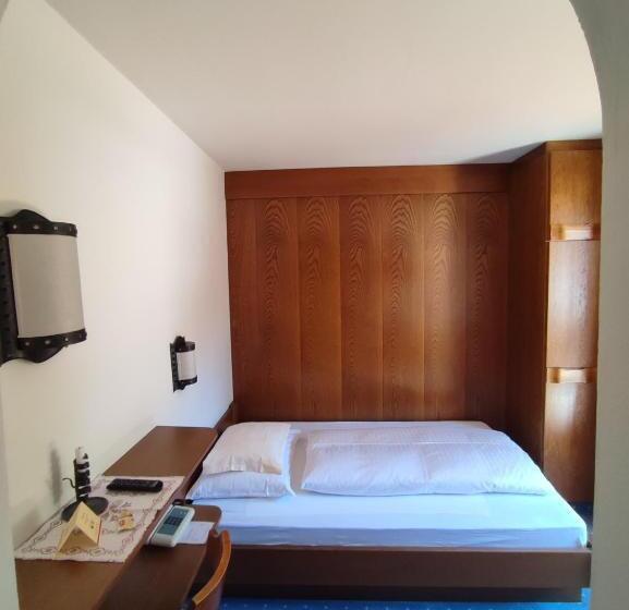 هتل Villa Luise
