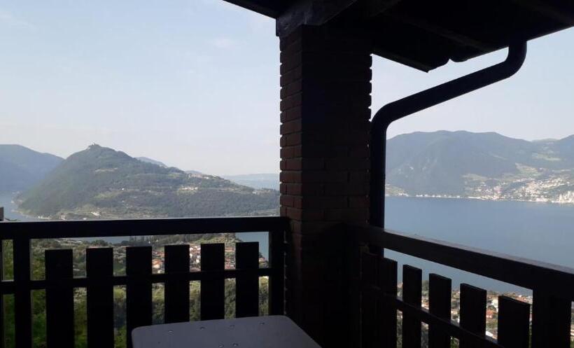 בית מלון כפרי Agriturismo Cascina Lert