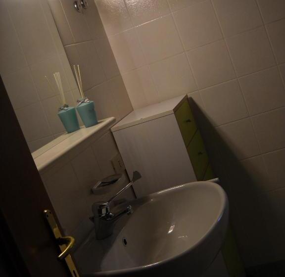 בית מלון כפרי Agriturismo Cascina Lert