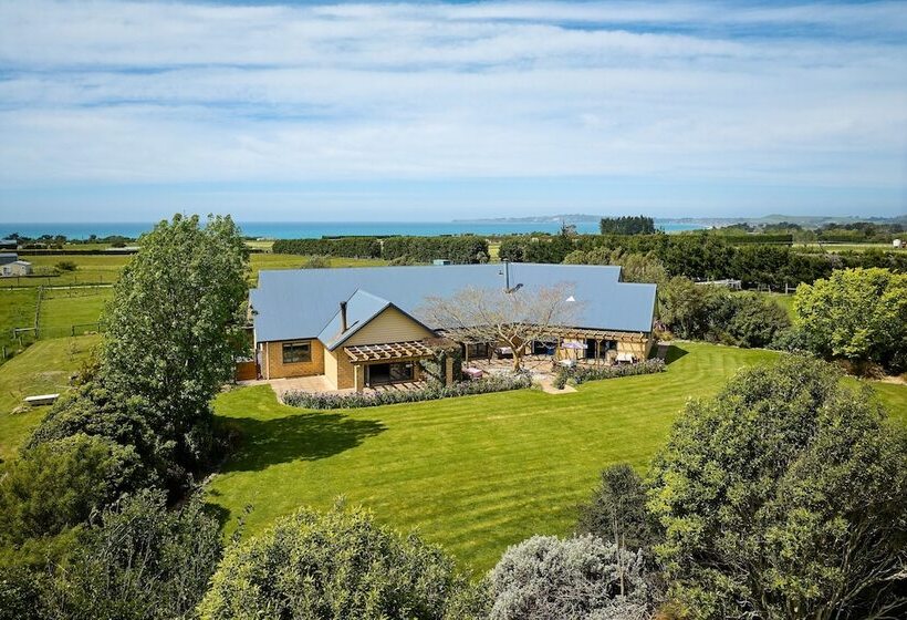 هتل Awatea Country Bed & Breakfast