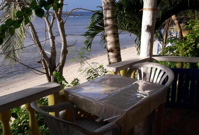 هتل Casa De La Playa Beach Resort