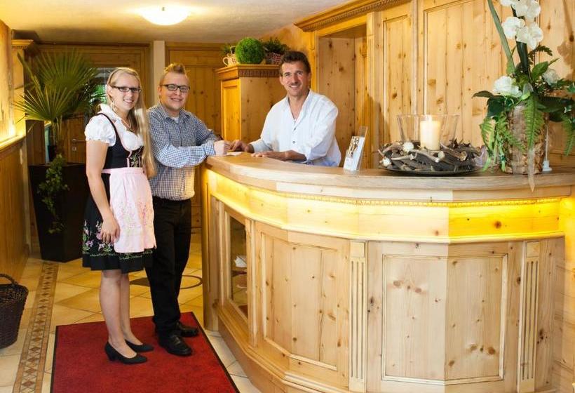 ホテル Gasthaus Zur Post