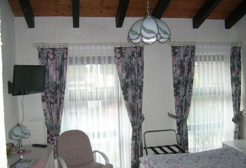 Отель Gästehaus Hochrhönblick