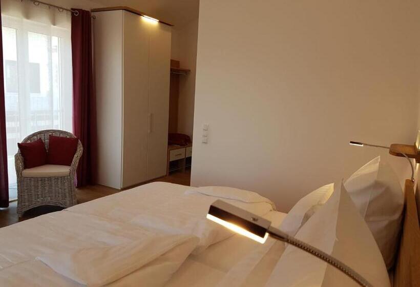 호텔 Gästehaus Staudenschloss