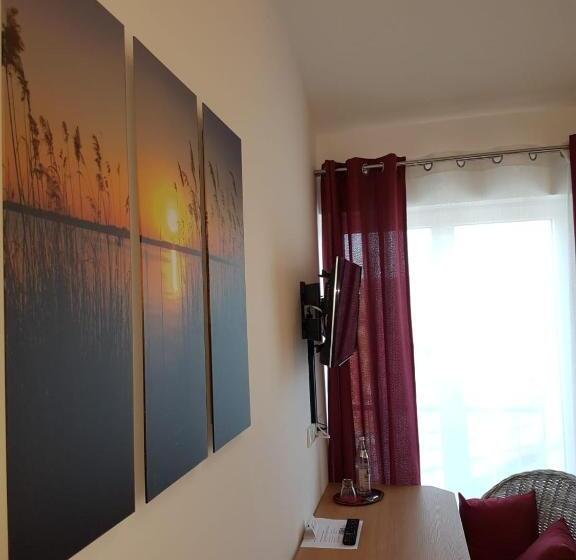 호텔 Gästehaus Staudenschloss