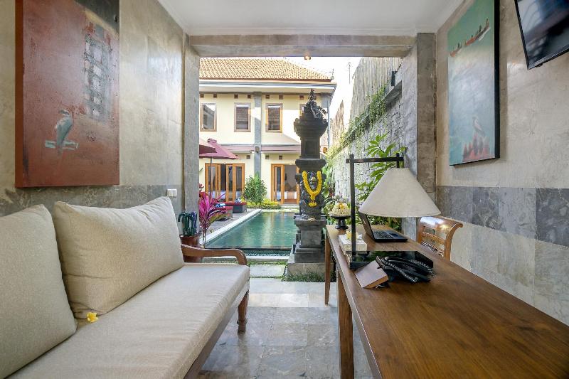 فندق Hartaning House By Pramana Villas