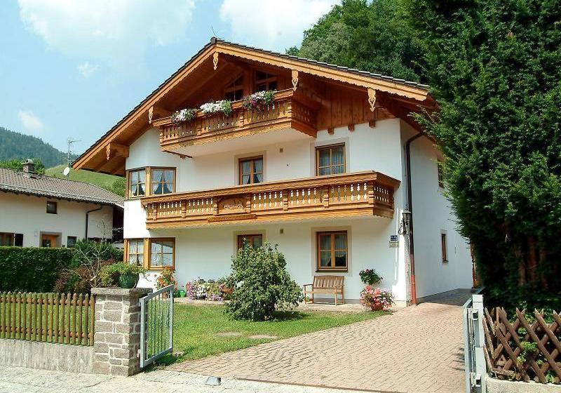 هتل Landhaus Weiß