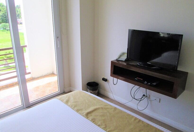 هتل Lohas Airport