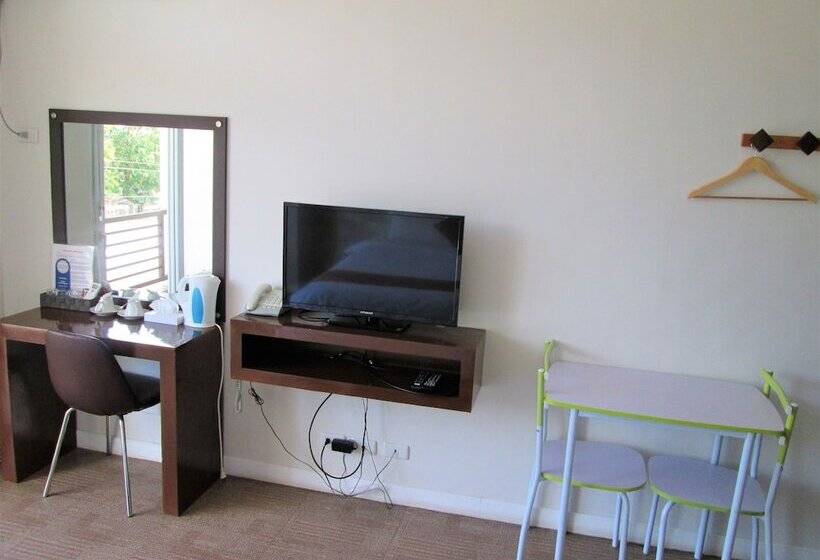 هتل Lohas Airport