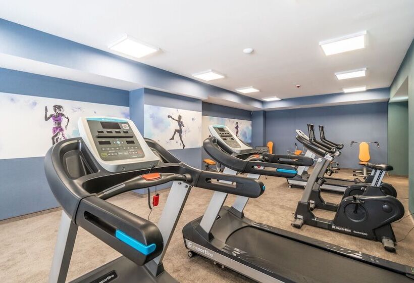 هتل Magnus Resort