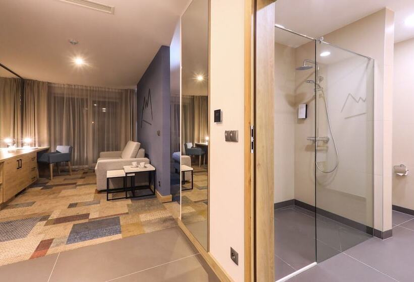 هتل Magnus Resort