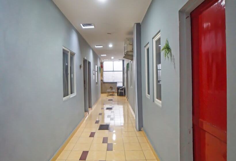 酒店 Oyo 990 Stadion Residence