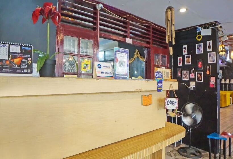 酒店 Oyo 990 Stadion Residence