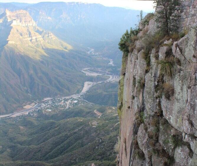 فندق Paraiso Del Oso