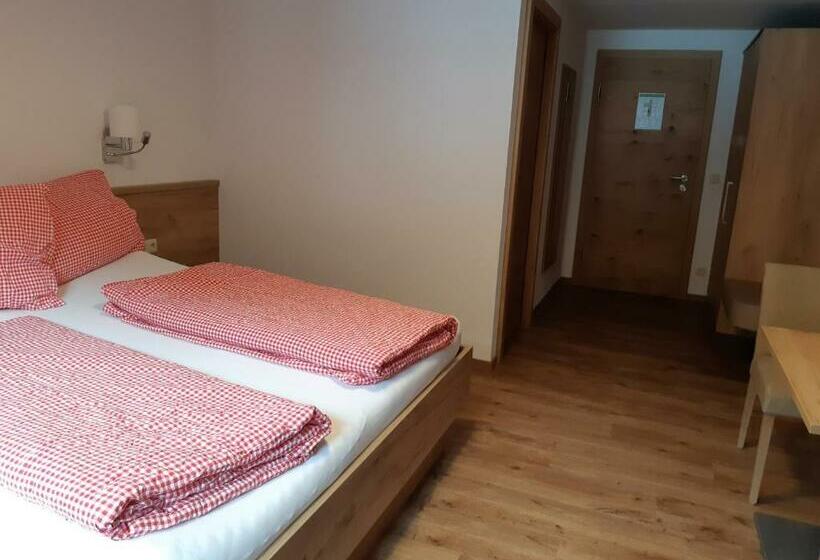 فندق Pension Thainerhof