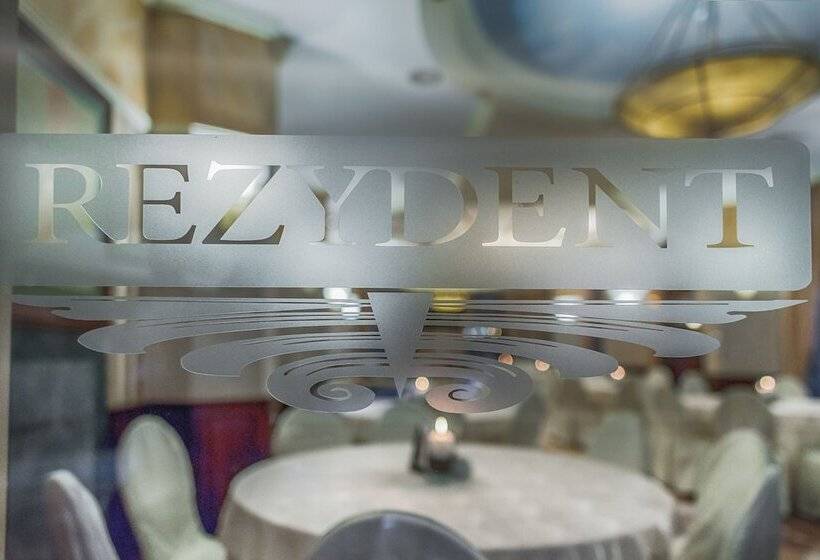 Отель Rezydent Resort