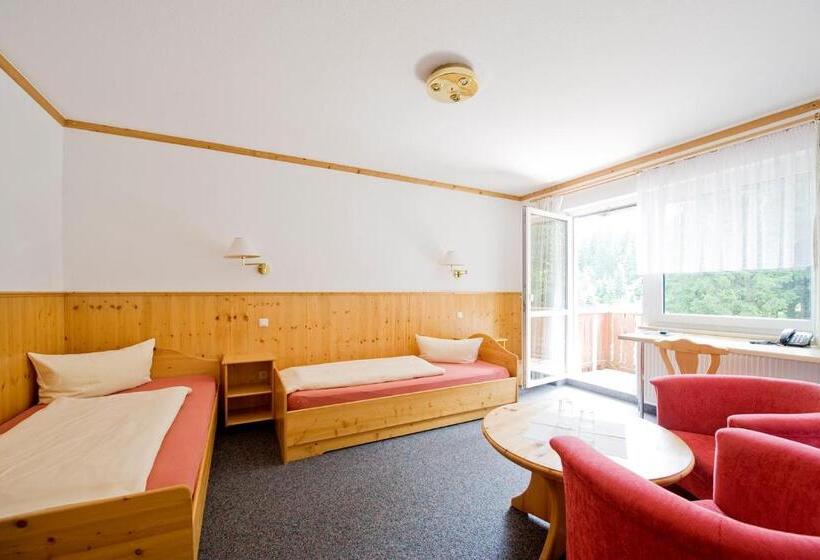 هتل Sportpark Rabenberg