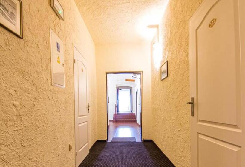 Отель Villa Anna Lisa