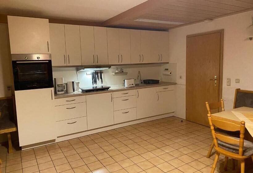 Отель Zur Linde