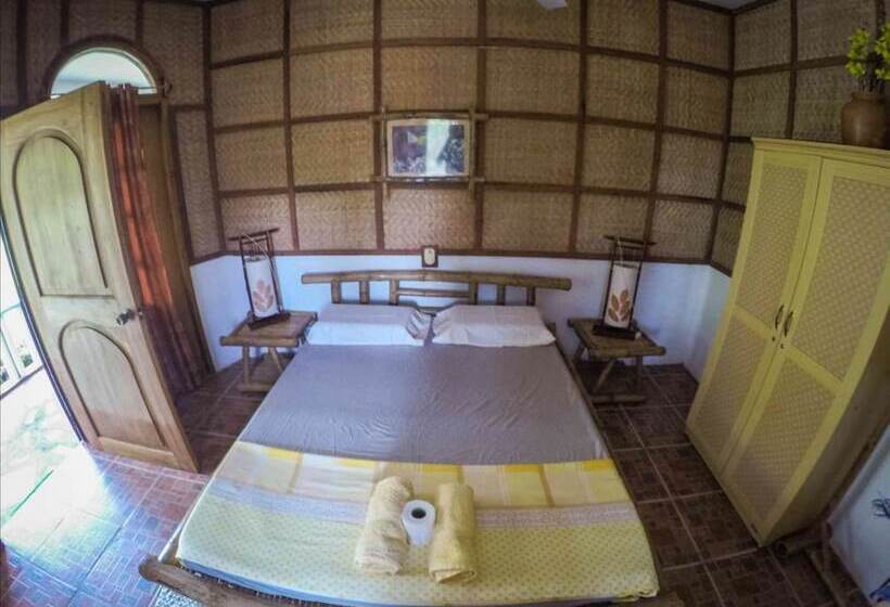 پانسیون Chelle S Guesthouse And Backpackers