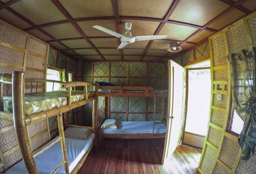 پانسیون Chelle S Guesthouse And Backpackers