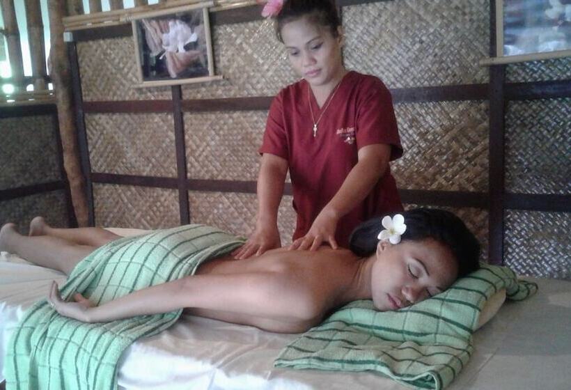 پانسیون Chelle S Guesthouse And Backpackers