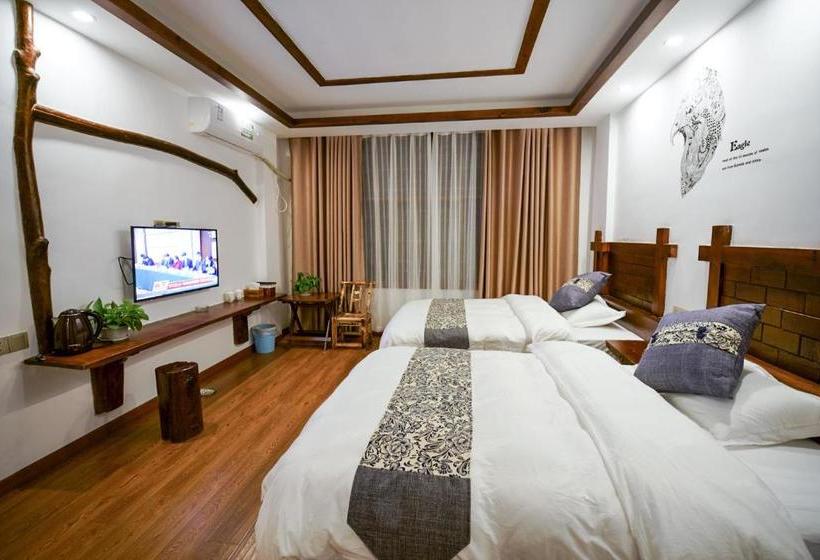 بنسيون Floral  · Spring Guesthouse Zhangjiajie