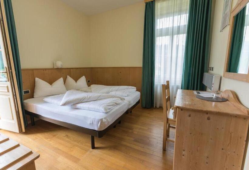 펜션 Guesthouse   Cultural Center Gustav Mahler