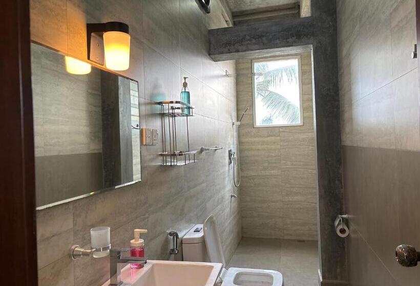 Пансион Mirage Beach House At Morava Court