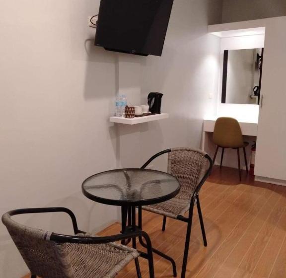 استراحتگاه Tropical Fun Ta Sea Rentals