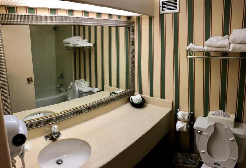 فندق E  Banquet And Conference Center  Edison