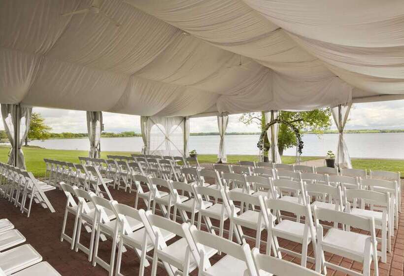 41 Lakefront Hotel, Trademark Collection By Wyndham