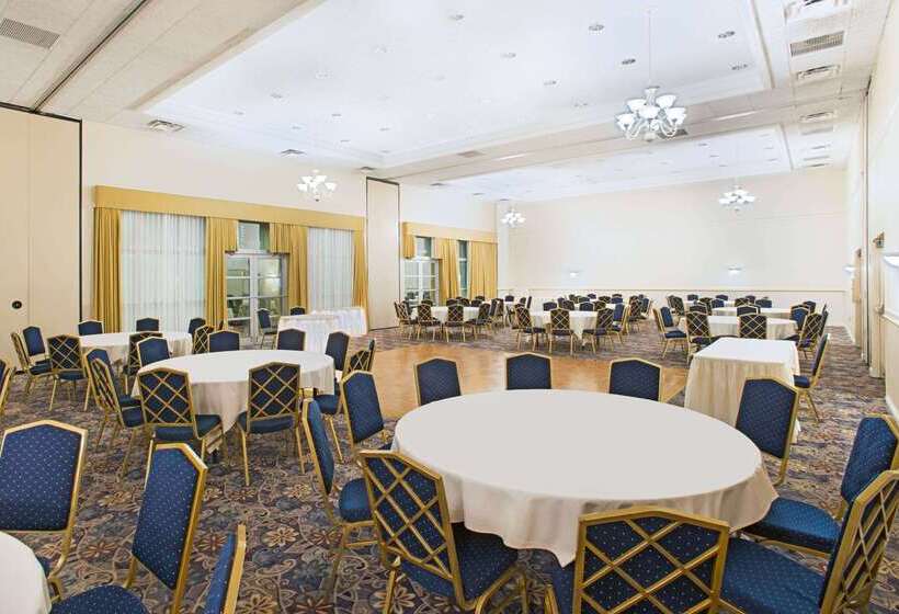 41 Lakefront Hotel, Trademark Collection By Wyndham