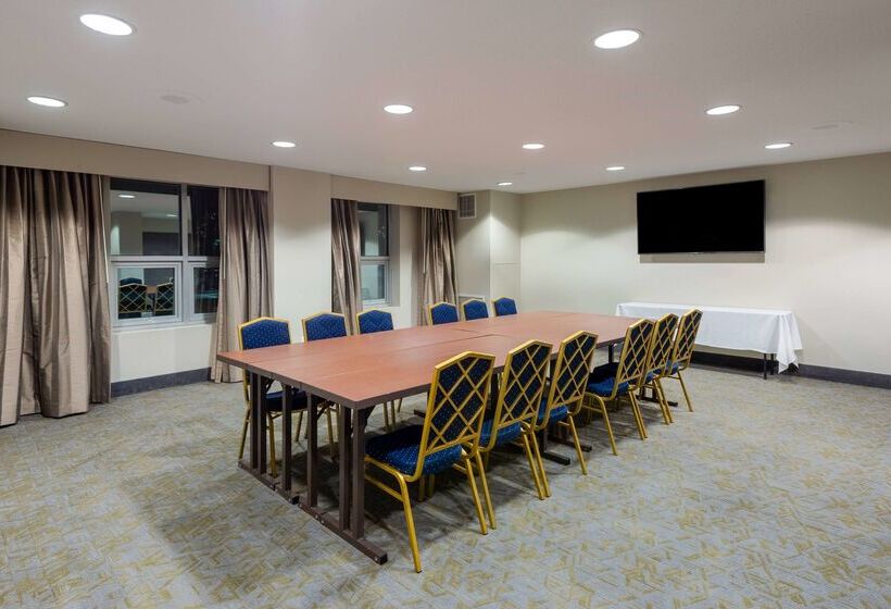 41 Lakefront Hotel, Trademark Collection By Wyndham