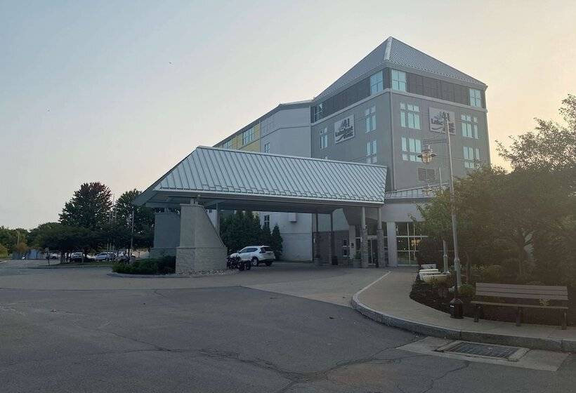 41 Lakefront Hotel, Trademark Collection By Wyndham