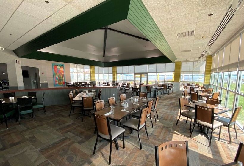 41 Lakefront Hotel, Trademark Collection By Wyndham