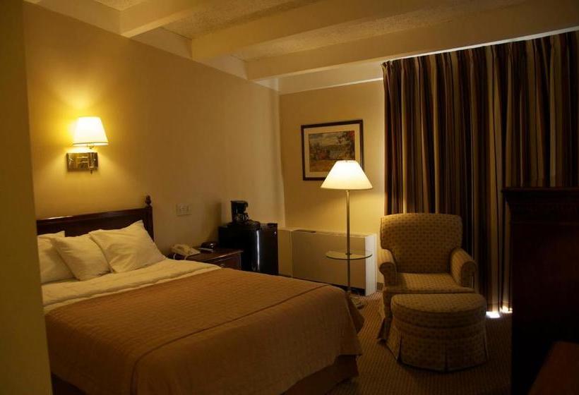 فندق Americas Best Value Inn  Campus View