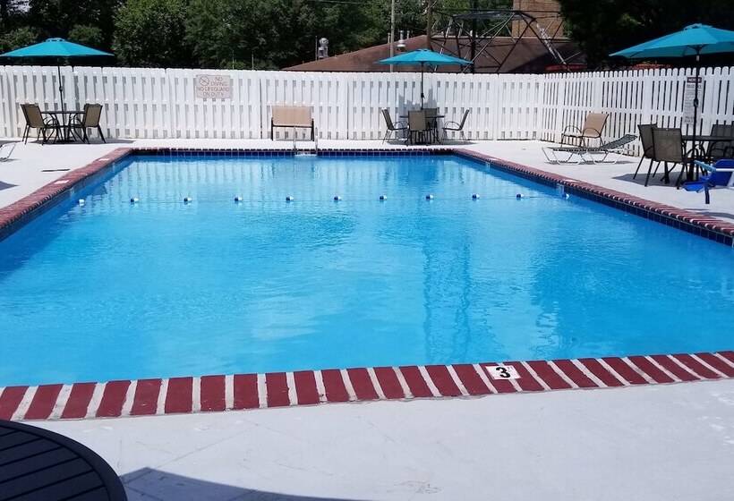 فندق Studio 6 Suites Memphis, Tn East Memphis