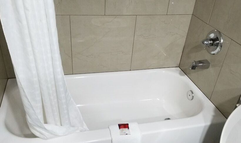 فندق Studio 6 Suites Memphis, Tn East Memphis