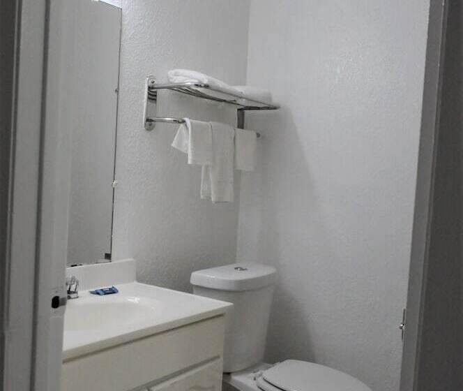 فندق Apm Inn And Suite