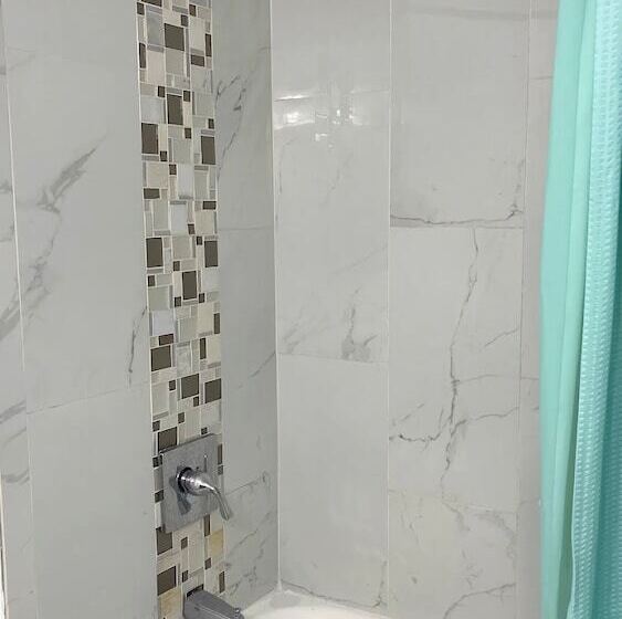 فندق Apm Inn And Suite