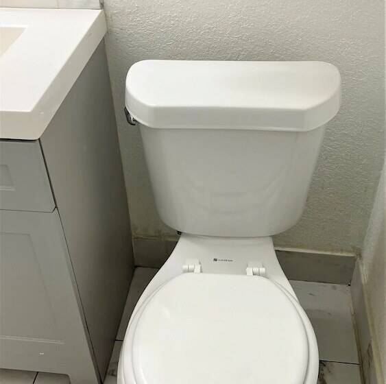 فندق Apm Inn And Suite