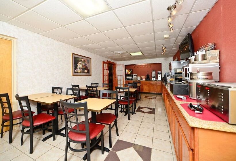 בית מלון כפרי Baymont By Wyndham Franklin