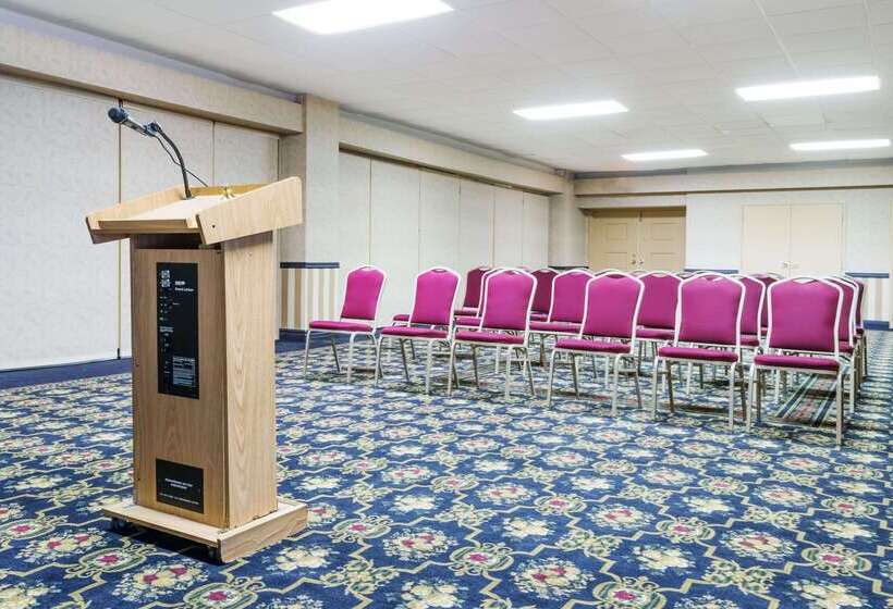 فندق Baymont By Wyndham Kokomo