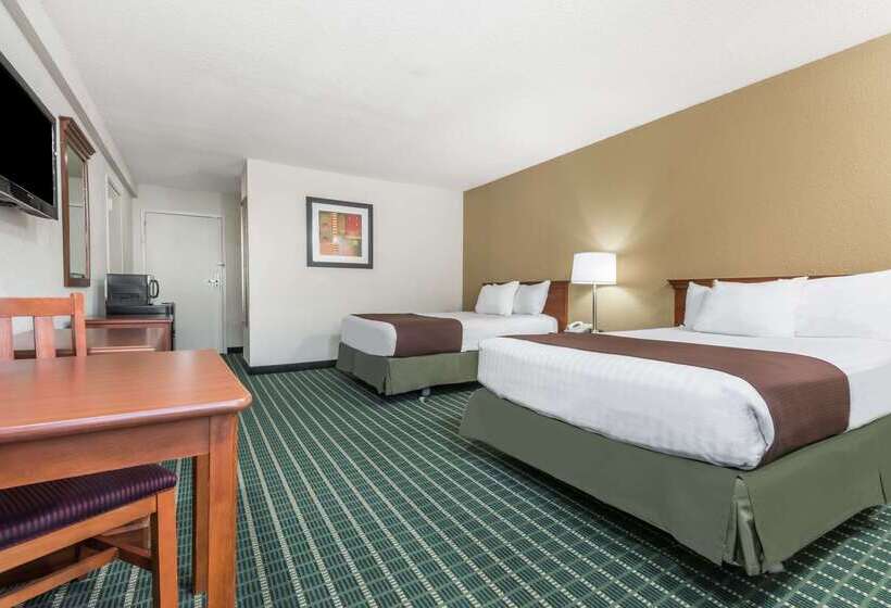 فندق Baymont By Wyndham Kokomo
